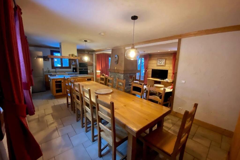 Chalet 6 Chambres A 3 Min Des Pistes Des 3 Vallees St Martin De Belleville Сен-Мартен-де-Бельвіль Екстер'єр фото